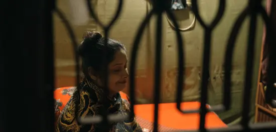 This time, *Yingshi Jufeng* didn’t talk about gear, yet produced its most piercing episode.
