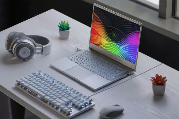 Will the screens of AI PCs undergo a major shift in 2026? Is OLED becoming even more appealing?