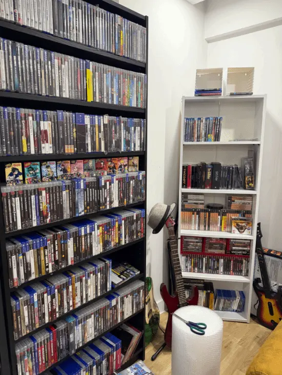 100 Copies of *Game* Stuffed into a Suitcase — Has Japan Really Become a Pilgrimage Site for Gamers Paying Extra Baggage Fees?