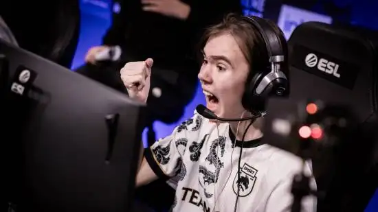 Counter-Strike 2: donk Only Gets 4 Kills! Spirit Gets a Wake-Up Call