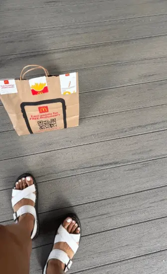 Will Tips Really Surge After a Female Uber Eats Driver Posts Photos of Her Feet?