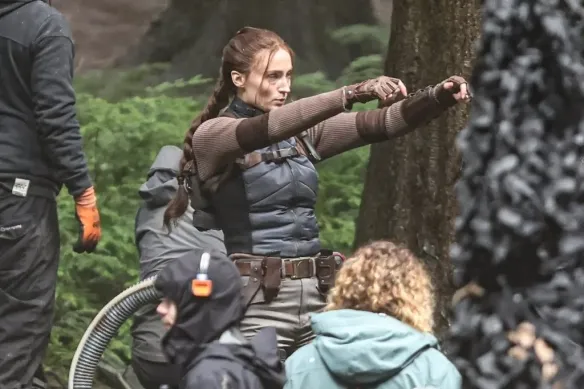 *Tomb Raider* Series Resumes Filming! Lara Is Back