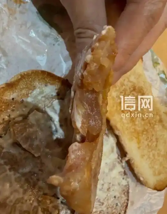 “McDonald’s Scare”: A Chicken Burger Delivery with Raw Chicken Inside?