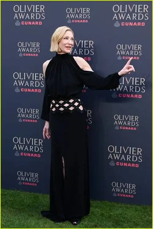 Has *The Seagull* red carpet gone off the rails? Kate’s middle-finger gesture says a lot