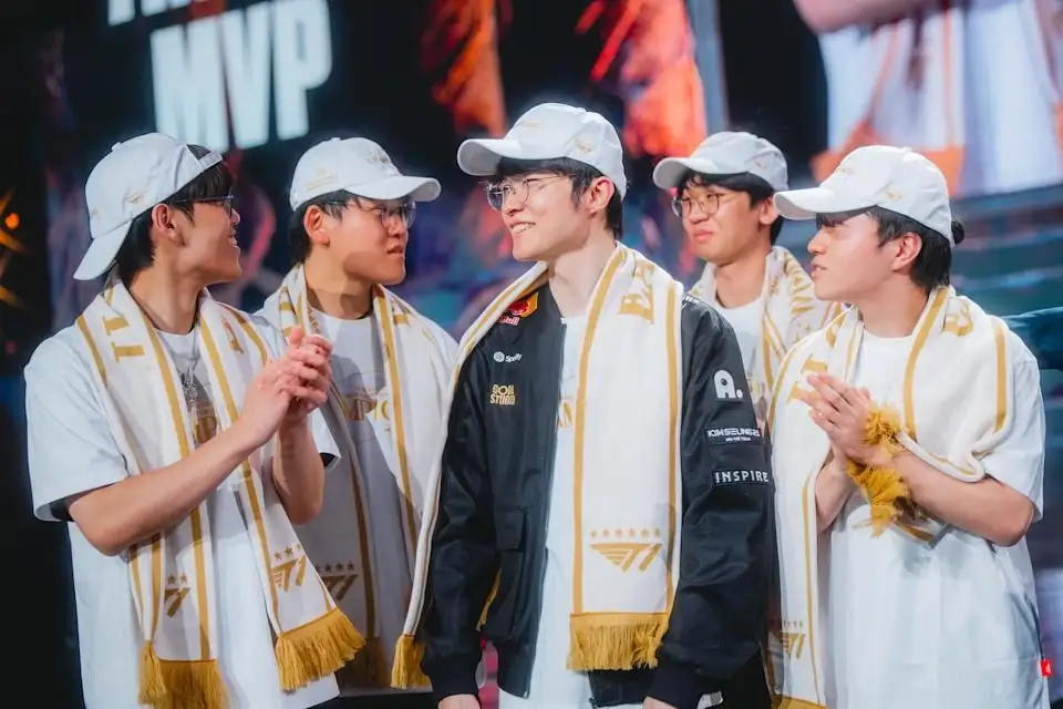 League of Legends T1 Auctions Faker Coaching Session for $13,000