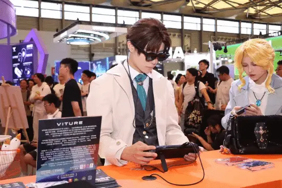 Planet Crafter Debuts as XR Giant Screens Move Into the Game