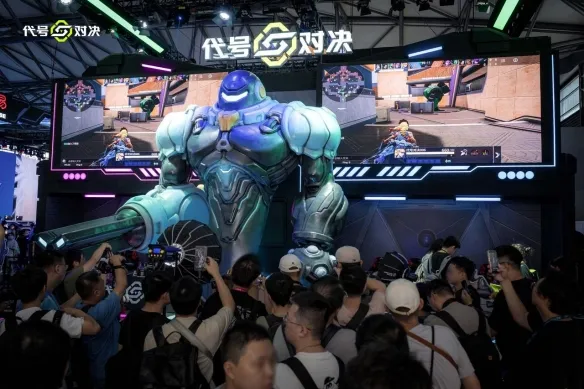 Codename Duel's CJ debut draws huge crowds, with players queueing for a demo